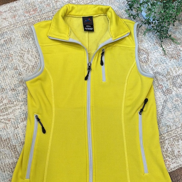 Narragansett Traders vest - Picture 3 of 9